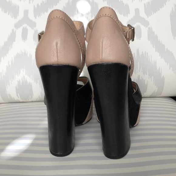 Report retro inspired platform heels size 7 1/2 - Picture 3 of 3